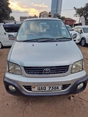 Toyota Noah 2001 Gray