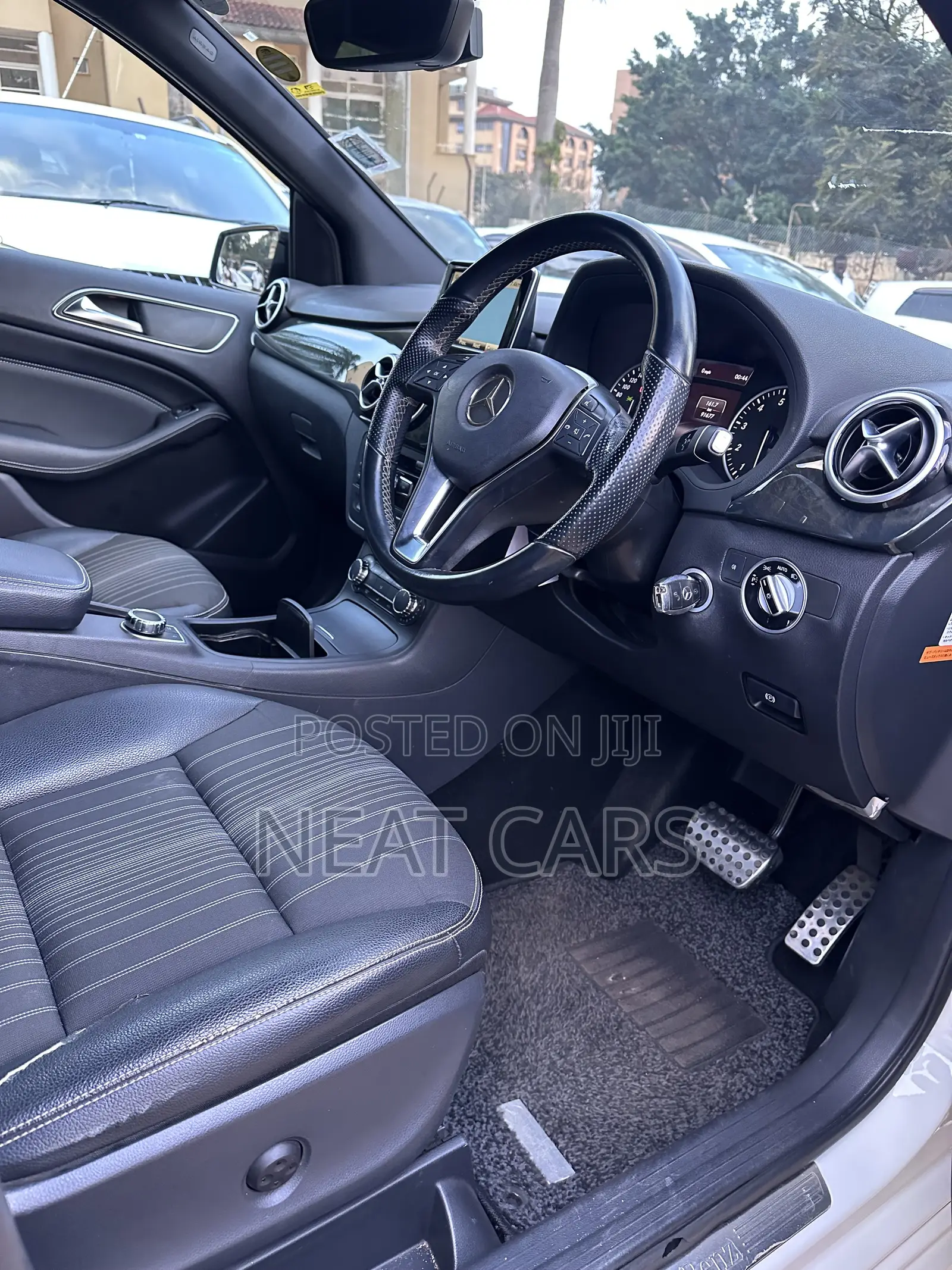 Mercedes-Benz B-Class 2013 Pearl