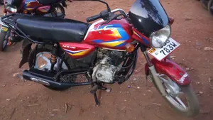 Bajaj CT 125X 2022 Red