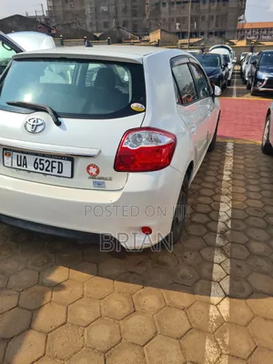 Toyota Auris 2012 White