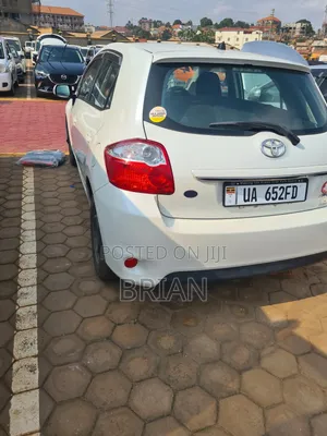 Toyota Auris 2012 White