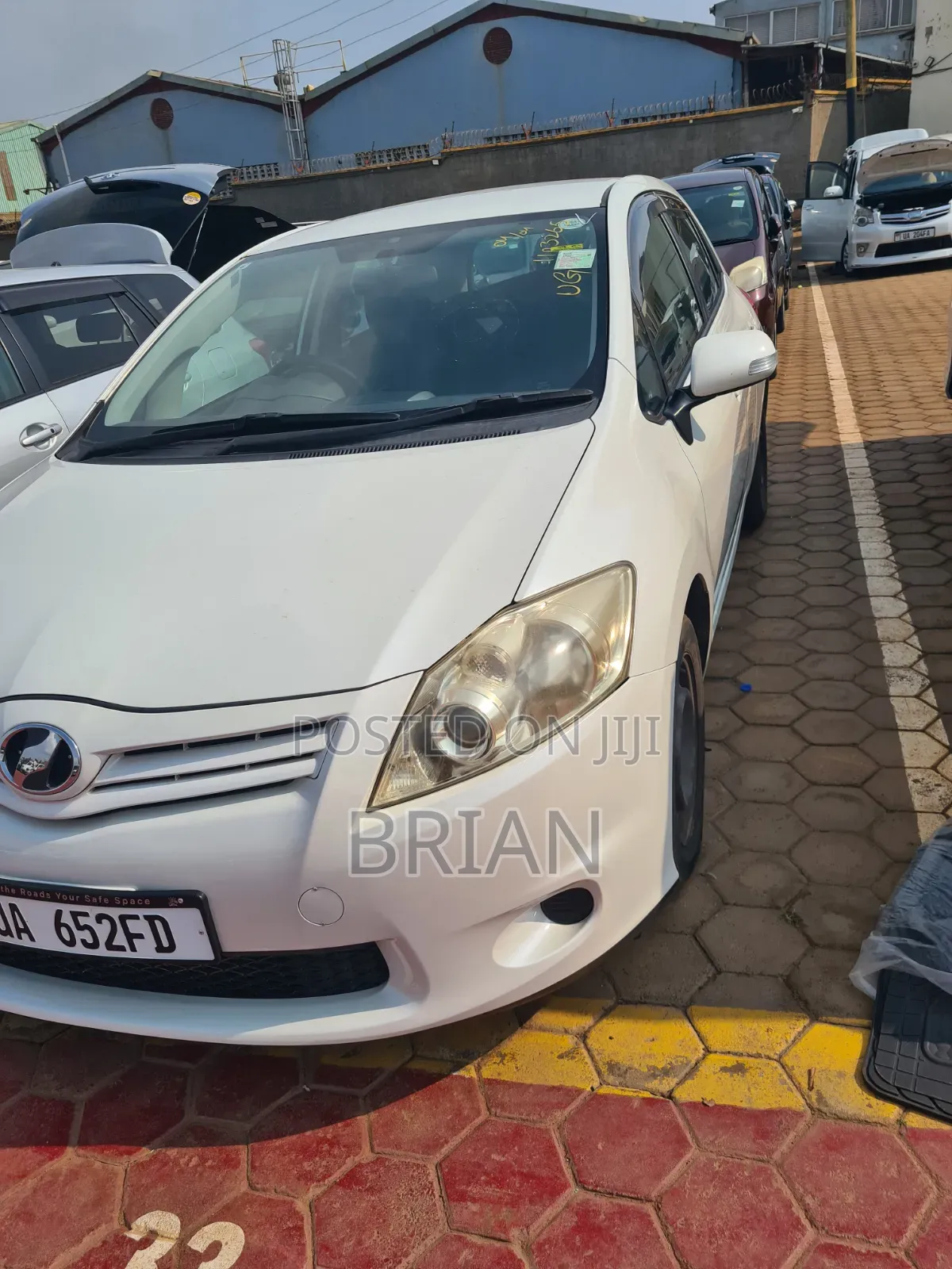Toyota Auris 2012 White