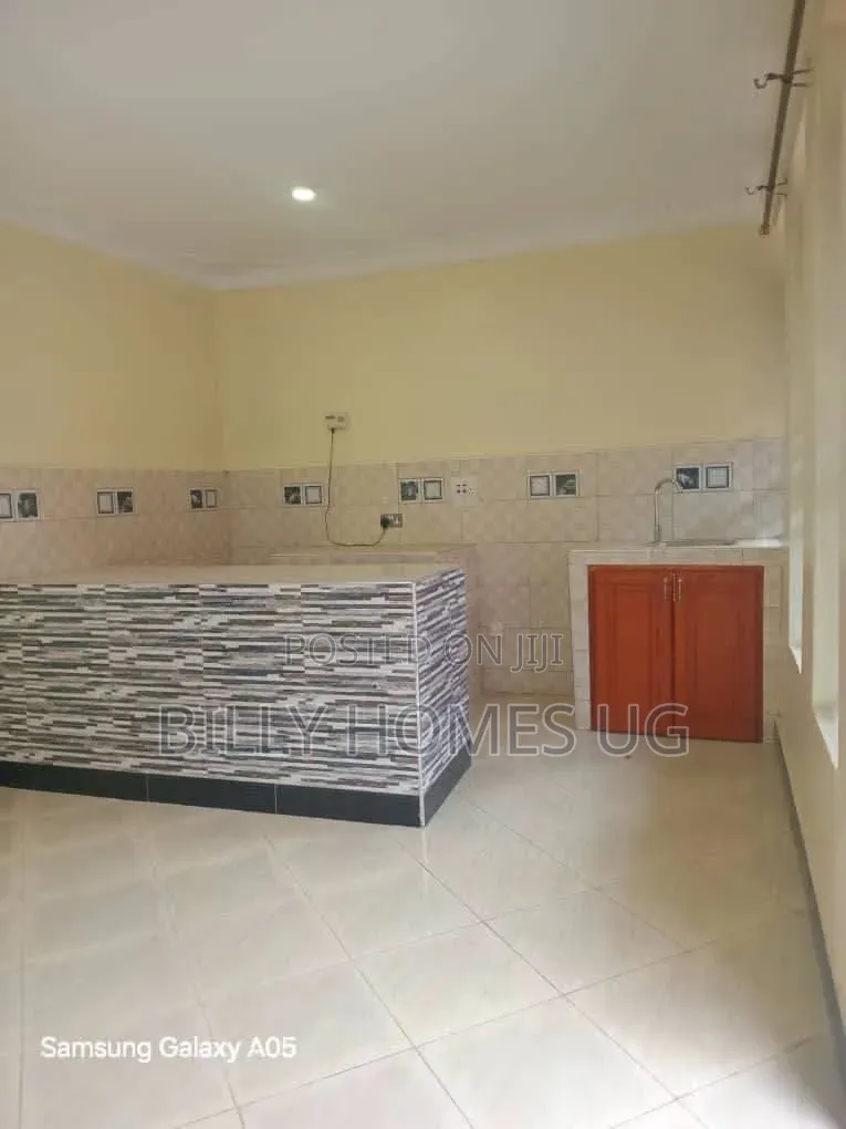 3bdrm Bungalow in Nsangi for sale