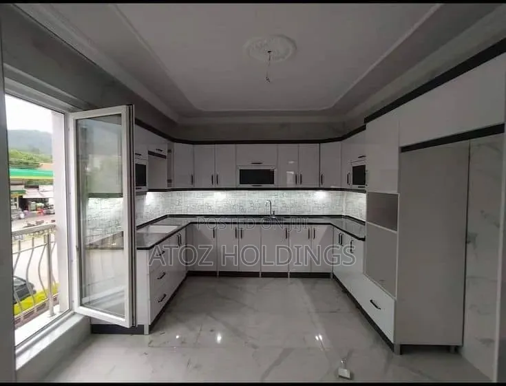 Kitchen Cabinets With White Concept From