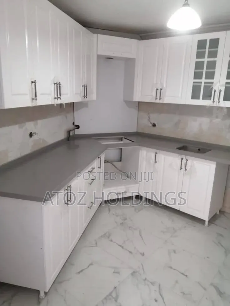 Kitchen Cabinets With White Concept From