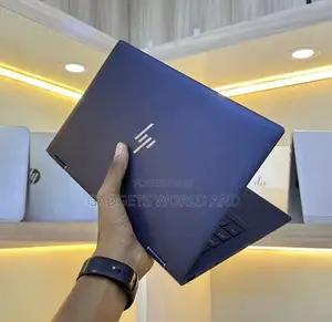 New Laptop HP Dragonfly G2 8GB Intel Core i5 SSD 512GB