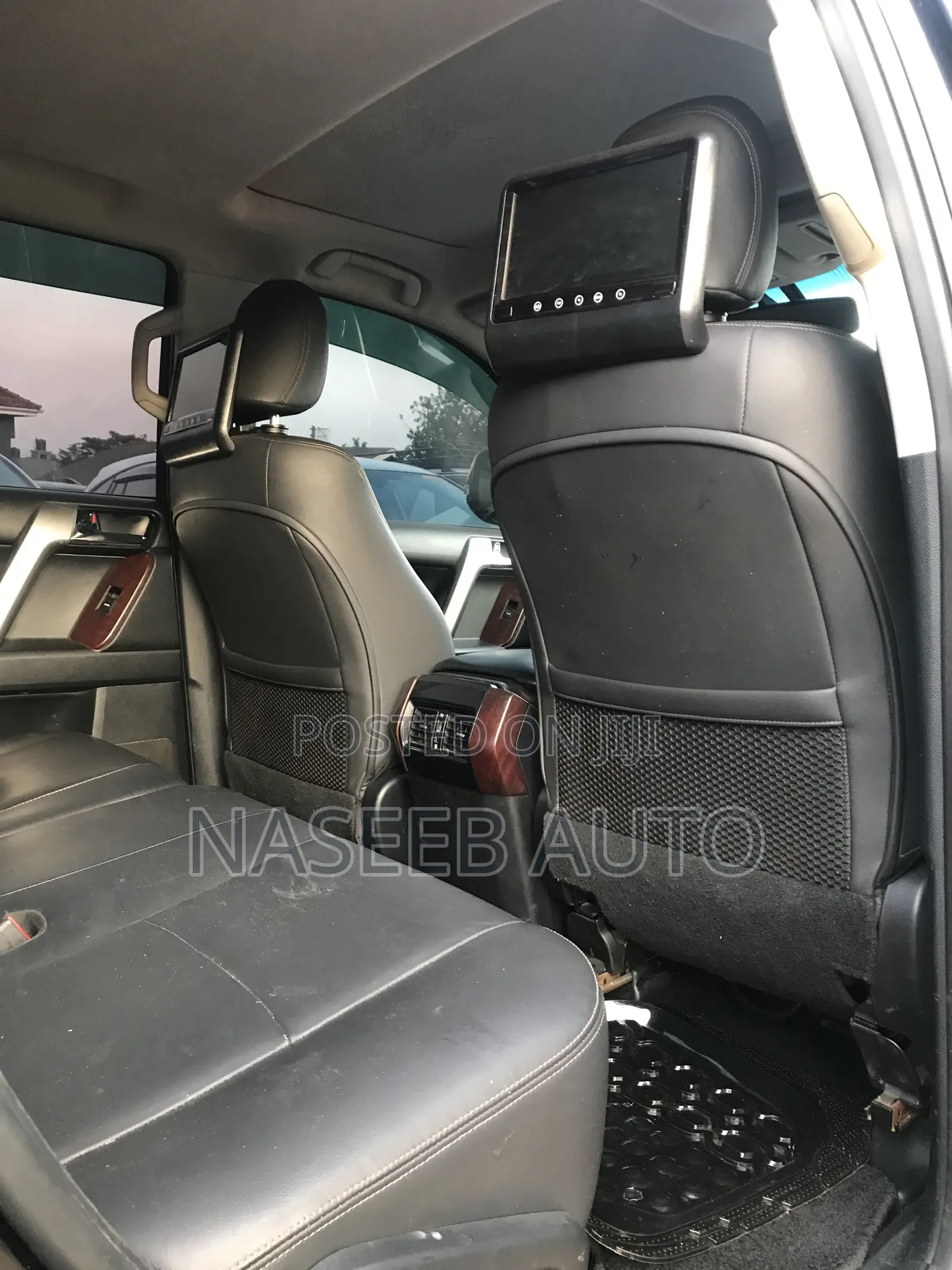 Toyota Land Cruiser Prado 2016 Black