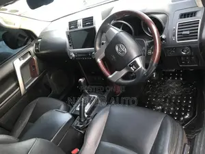 Toyota Land Cruiser Prado 2016 Black