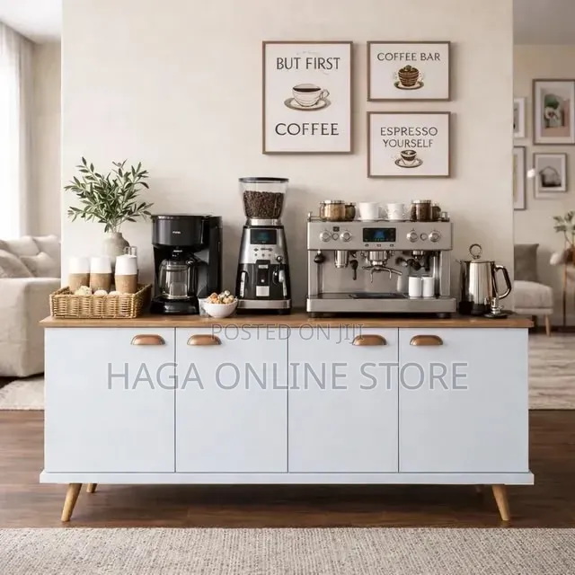 Kitchen Cabinets With Storage