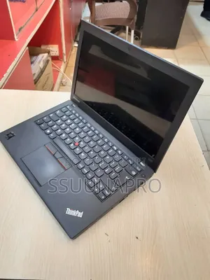 Laptop Lenovo ThinkPad X240 4GB Intel Core i5 HDD+SSD 500GB