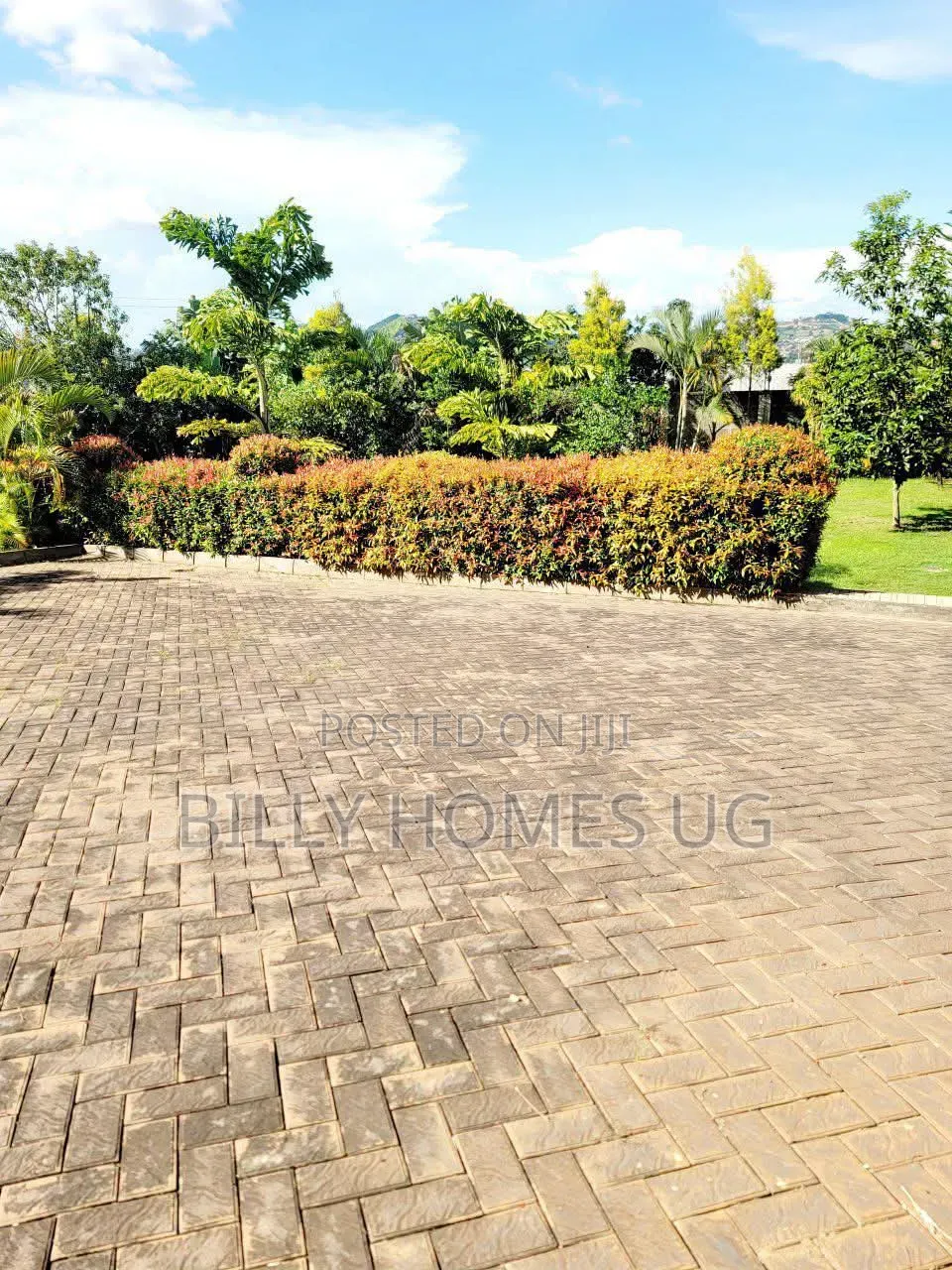 6bdrm Mansion in Ssisa for sale