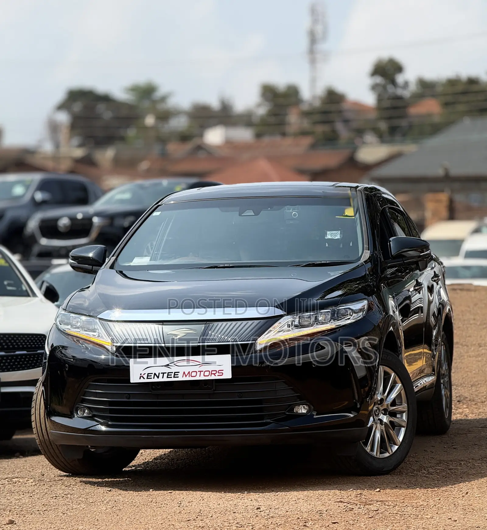Toyota Harrier 2.0 4WD 2019 Black