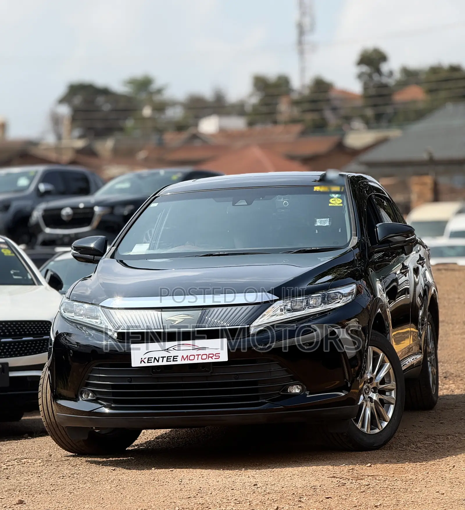 Toyota Harrier 2.0 4WD 2019 Black