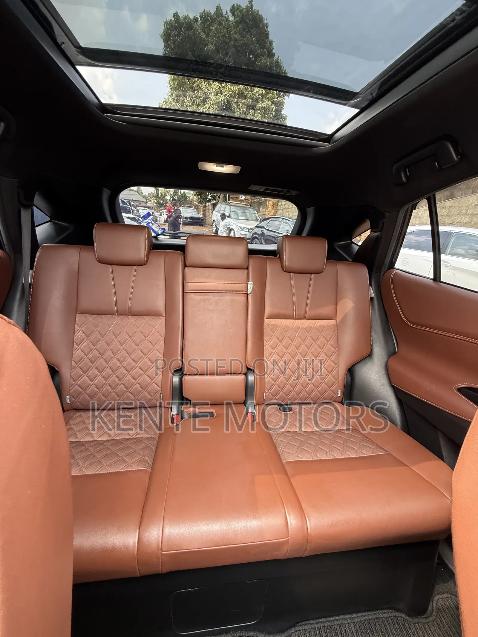 Toyota Harrier 2.0 4WD 2019 Black