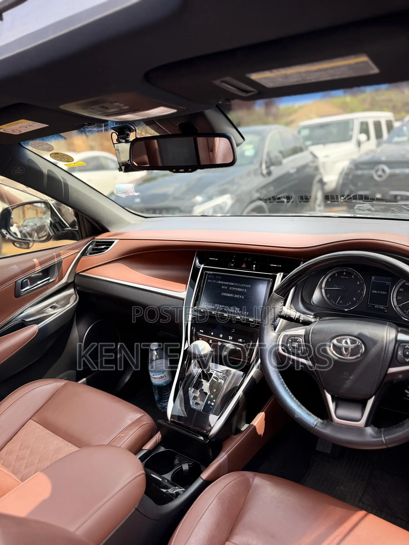 Toyota Harrier 2.0 4WD 2019 Black