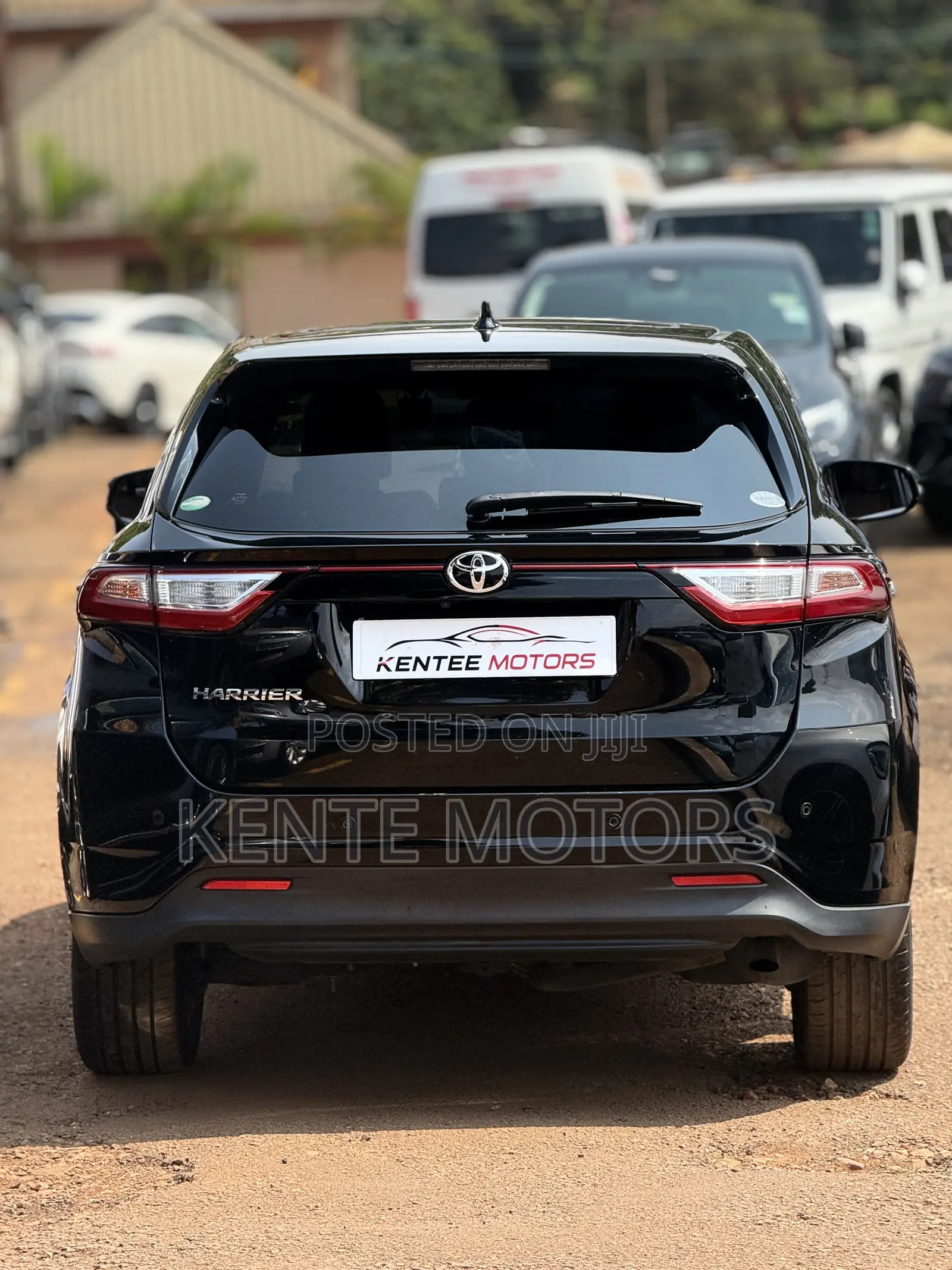 Toyota Harrier 2.0 4WD 2019 Black