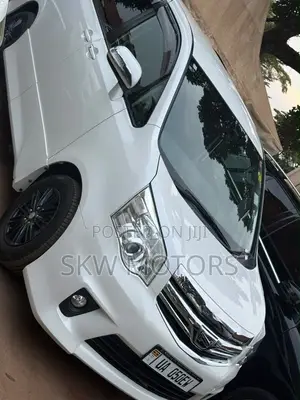Toyota Noah 2012 White