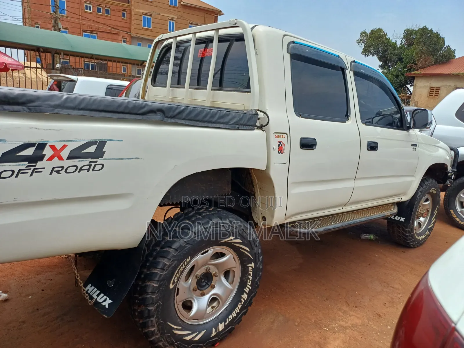 Toyota Hilux 1997 White