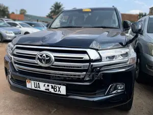 Toyota Land Cruiser 4.6 V8 ZX 2010 Black