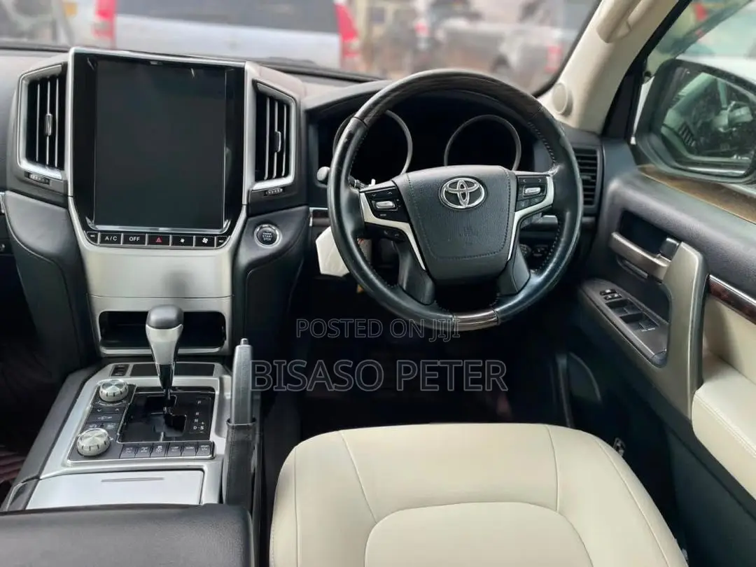 Toyota Land Cruiser 4.6 V8 ZX 2010 Black