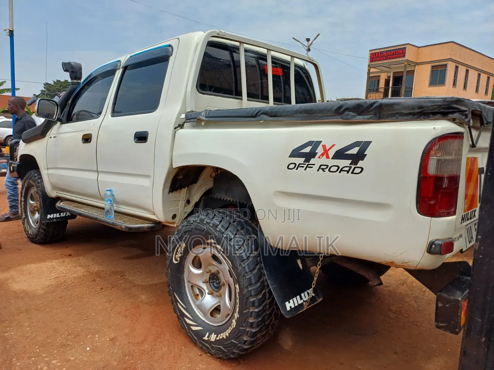 Toyota Hilux 1997 White