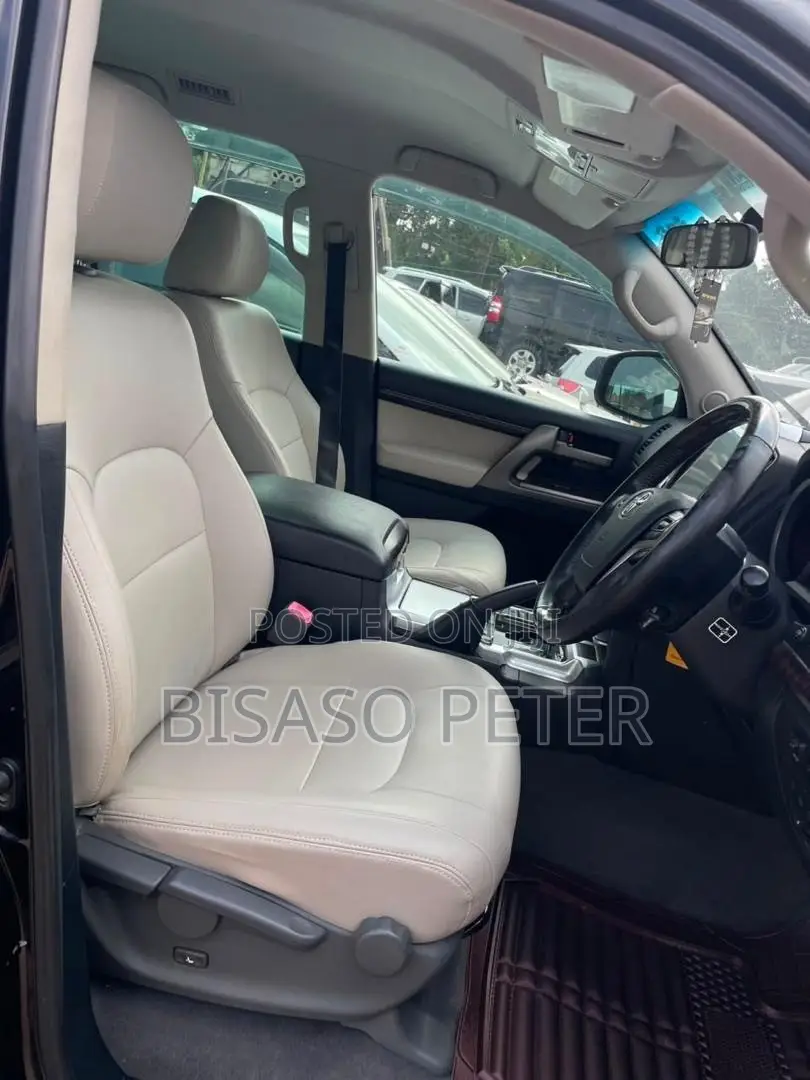 Toyota Land Cruiser 4.6 V8 ZX 2010 Black