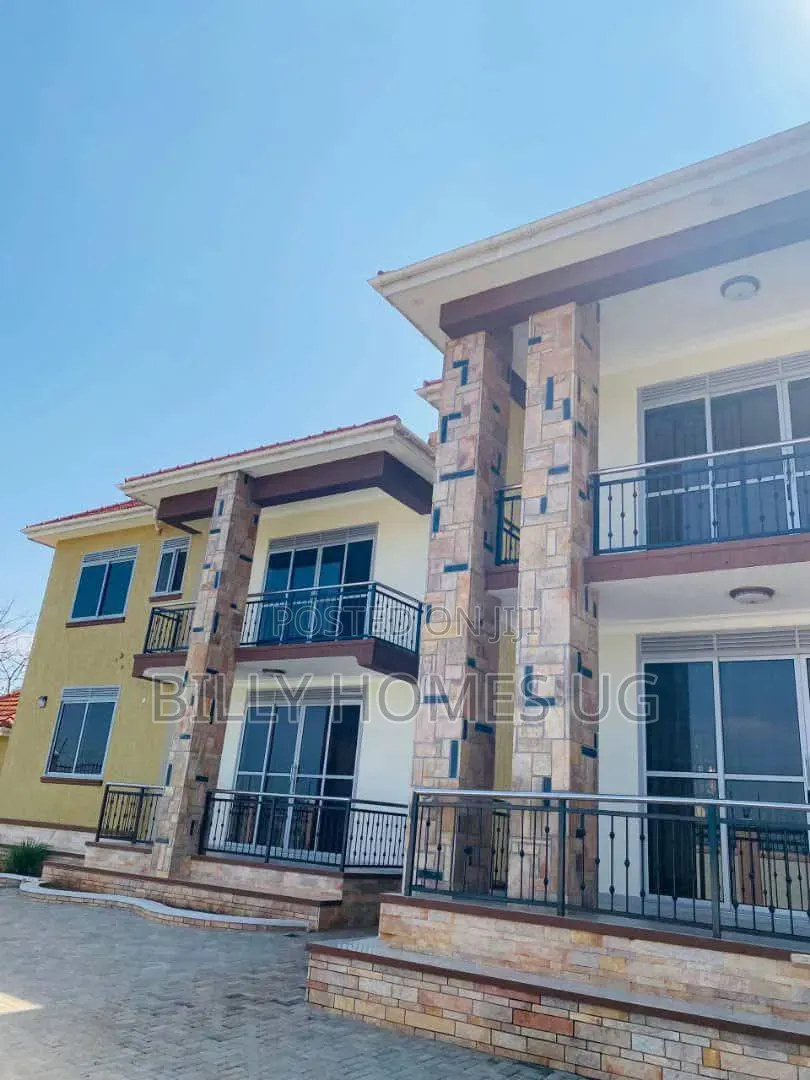 6bdrm Mansion in Ssabagabo-Makindye for sale
