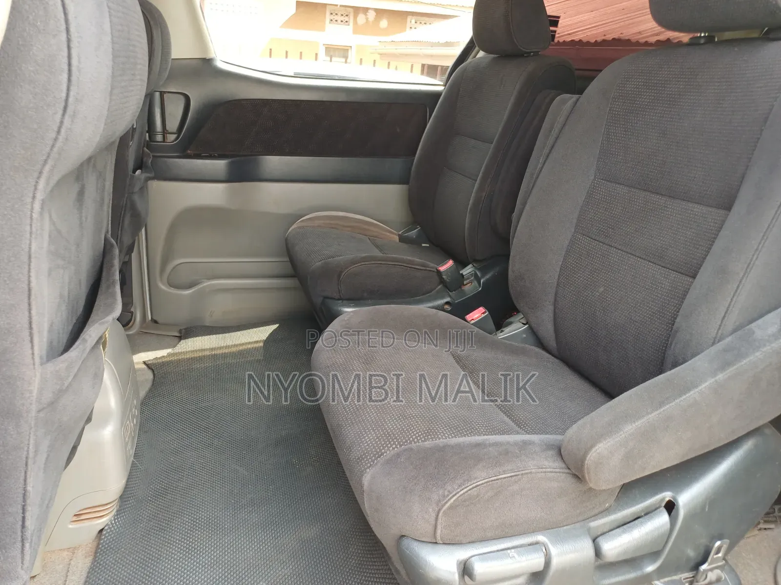 Toyota Alphard 2005 White