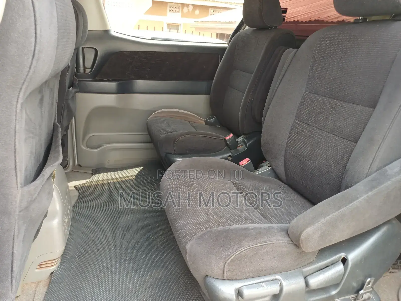 Toyota Alphard 2005 White