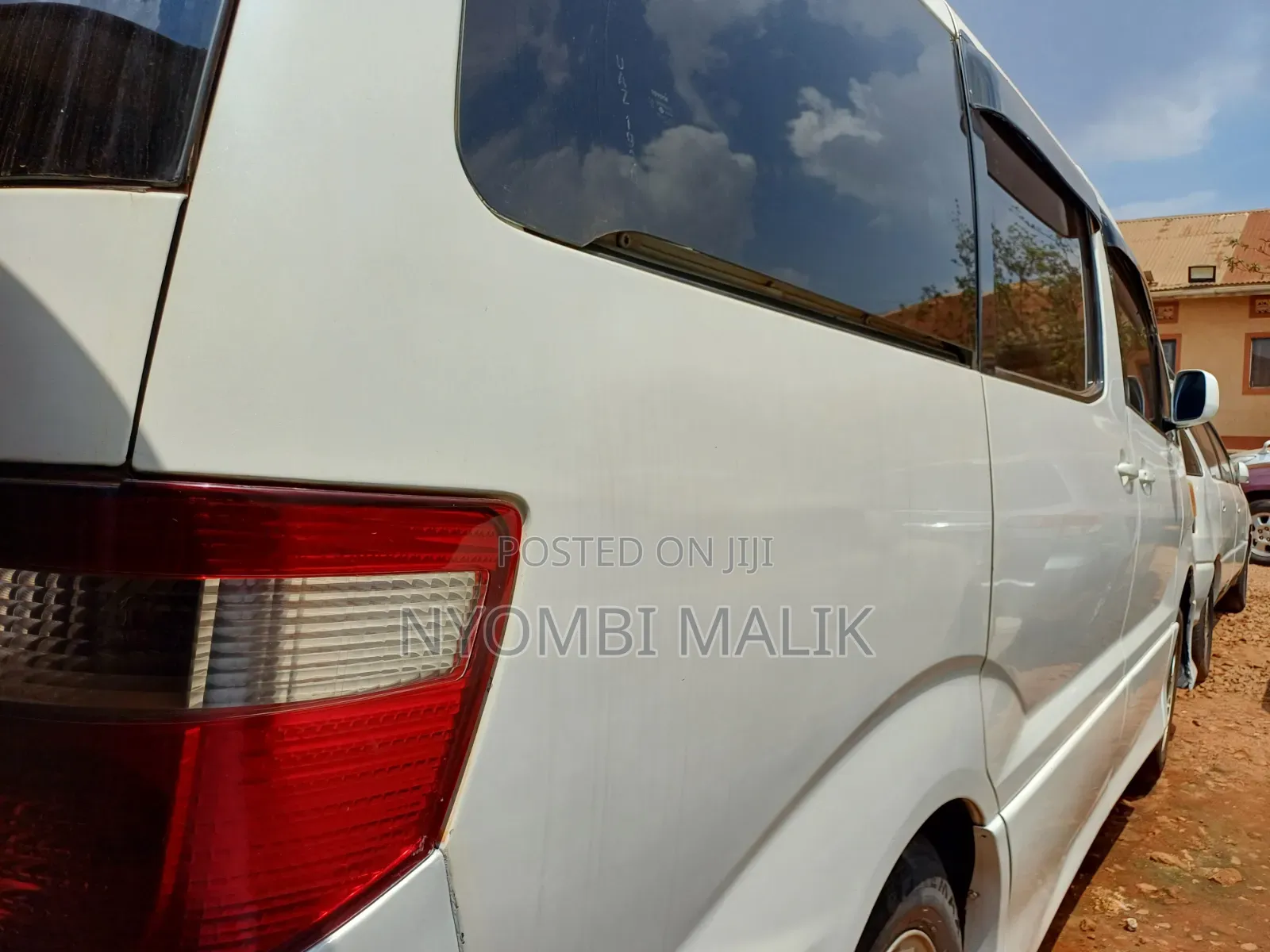 Toyota Alphard 2005 White