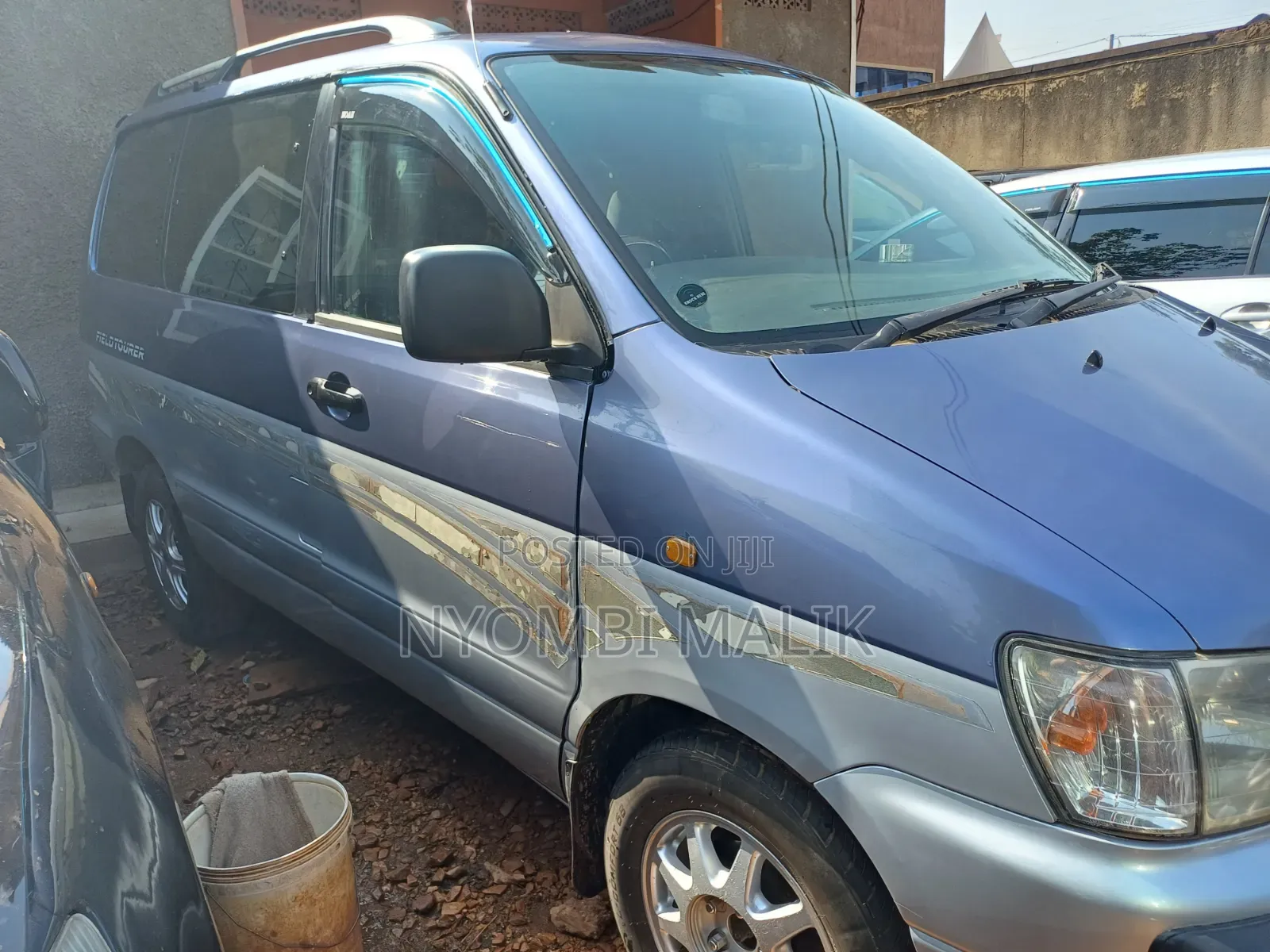 Toyota Noah 2001 Blue