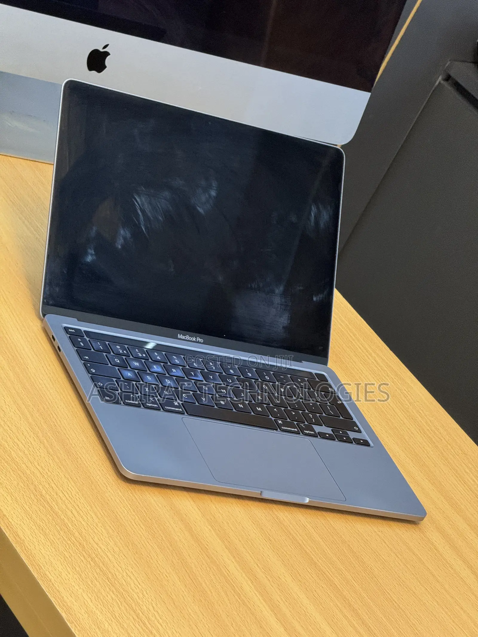 Laptop Apple MacBook Pro 16GB Intel Core i5 SSD 512GB