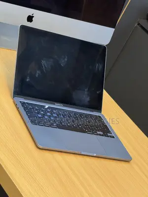 Laptop Apple MacBook Pro 16GB Intel Core i5 SSD 512GB
