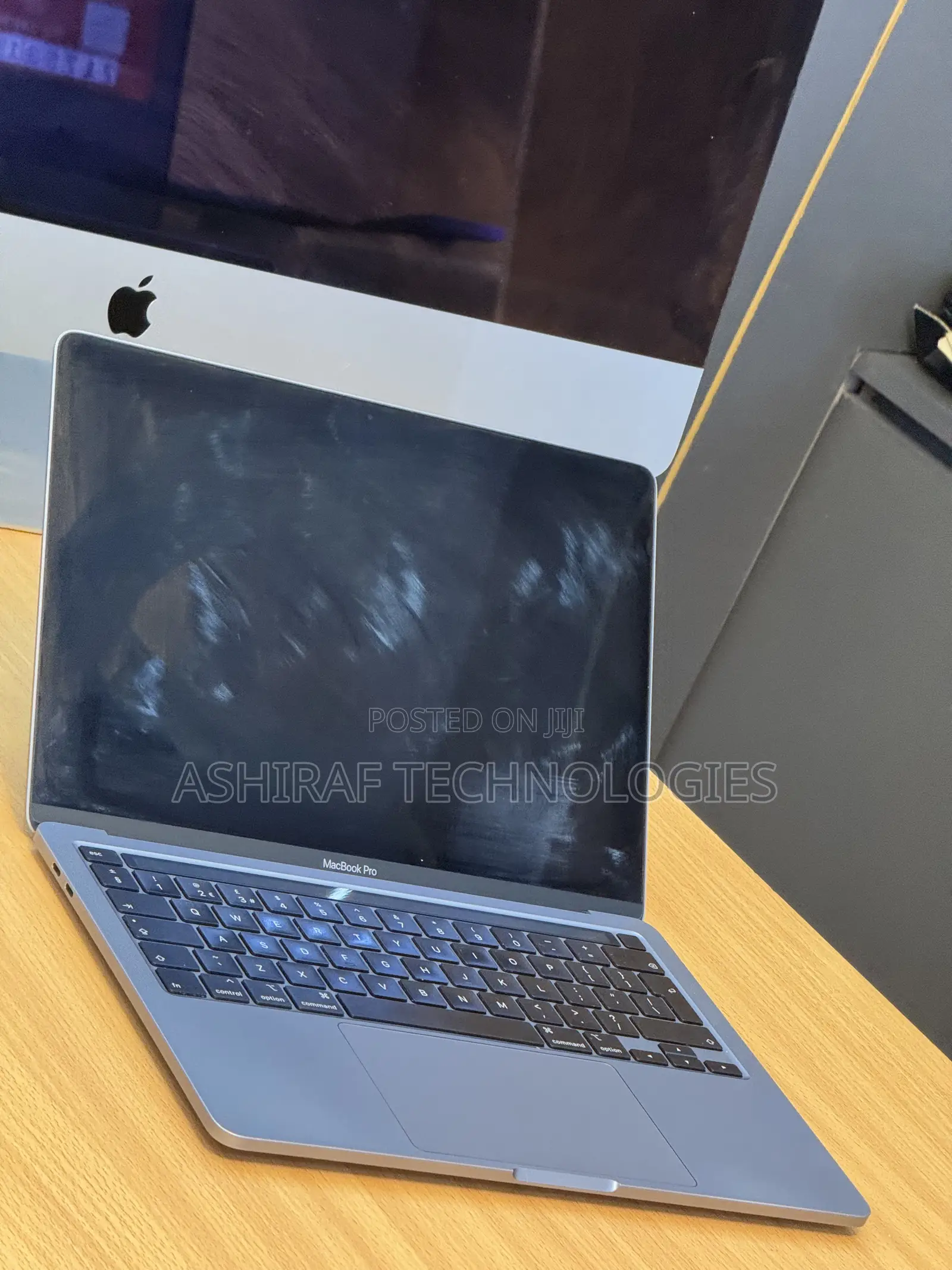 Laptop Apple MacBook Pro 16GB Intel Core i5 SSD 512GB