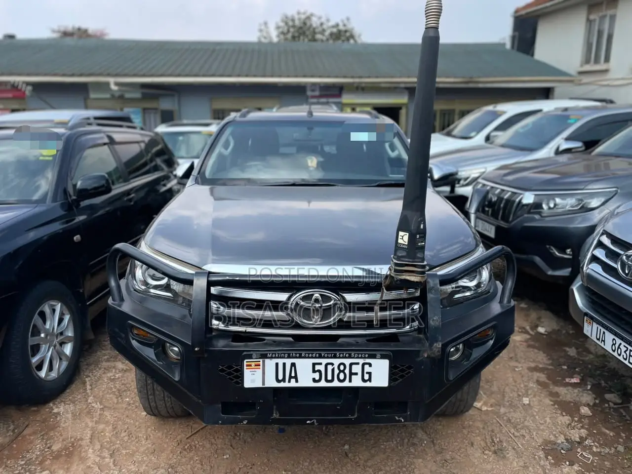 Toyota Hilux 2017 Gray