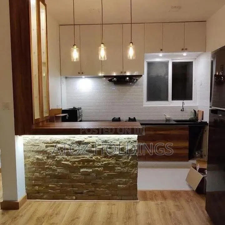Kitchen Cabinets/Peninsula Kitchen Cabinet 800,000/- Per Running Meter
