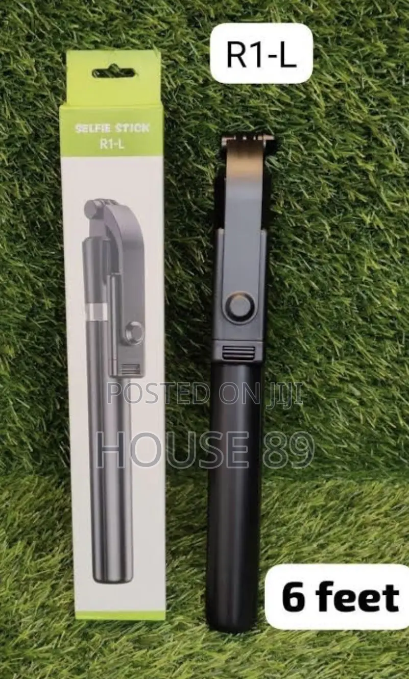 R1-L Bluetooth Selfie Stick With Tripod Features a 3-in-1 Design