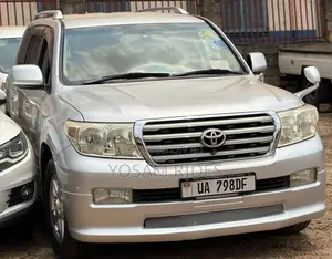 Toyota Land Cruiser 4.6 V8 ZX 2010 Silver