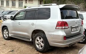 Toyota Land Cruiser 4.6 V8 ZX 2010 Silver