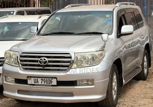 Toyota Land Cruiser 4.6 V8 ZX 2010 Silver