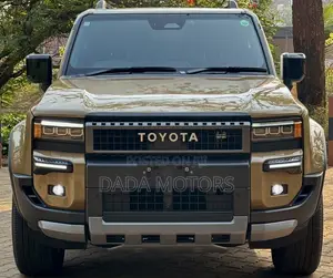 New Toyota Land Cruiser Prado 2.8 2024 Gold