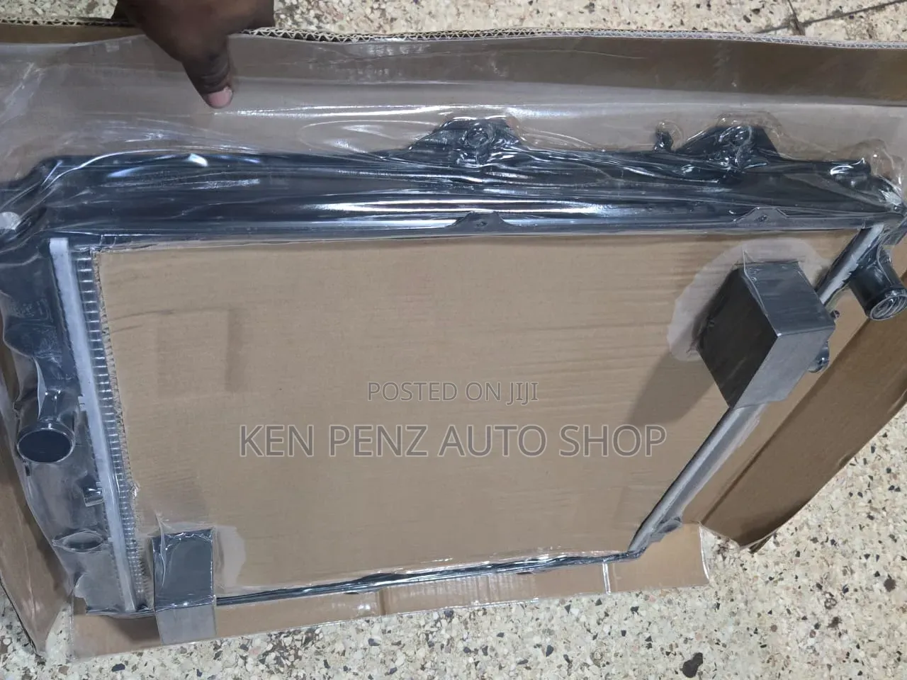 5L Engine Radiator for Hiace Drone and Hilux