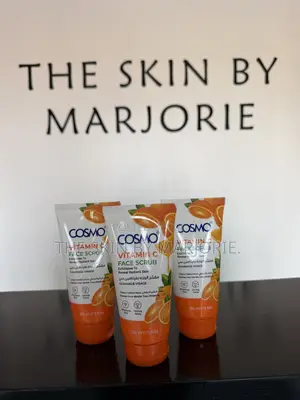 Cosmo Vitamin C Face Scrub
