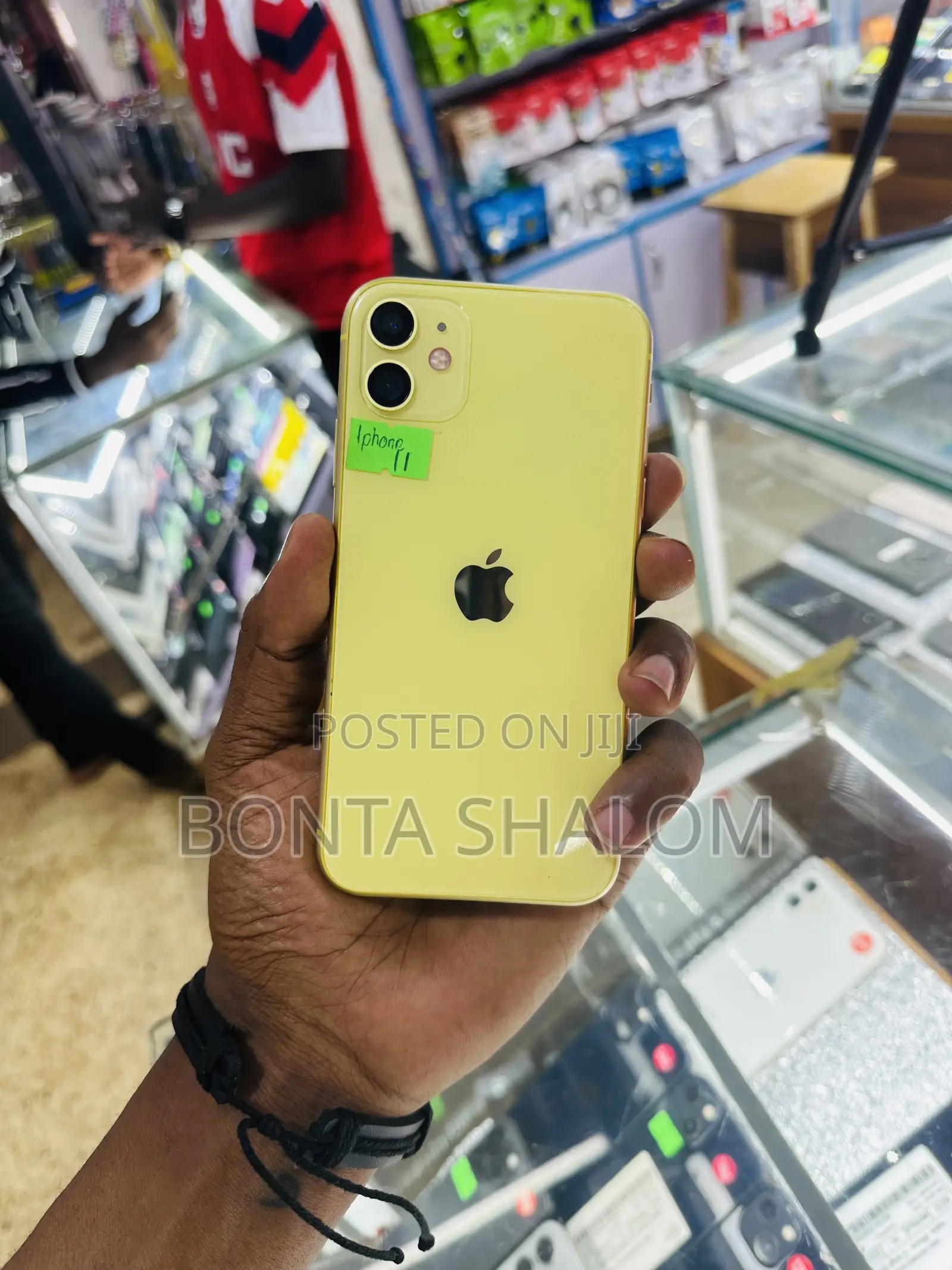 Apple iPhone 11 64 GB Yellow