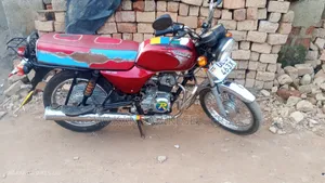 Bajaj Boxer 100 2020 Red
