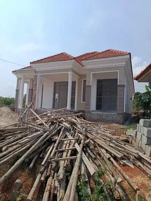4bdrm Bungalow in Kira for sale