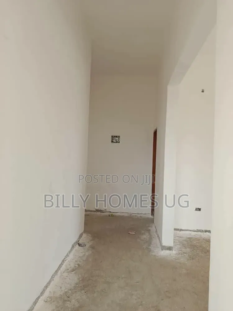 4bdrm Bungalow in Kira for sale