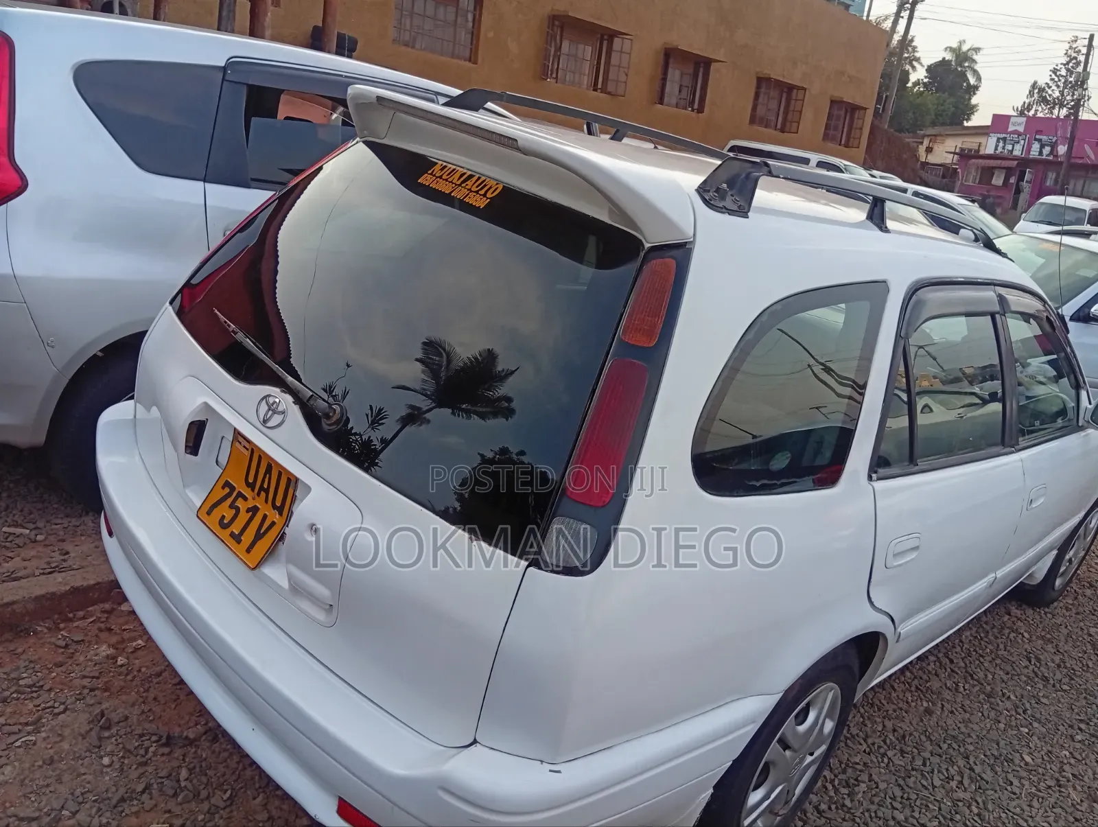 Toyota Carib 2000 White