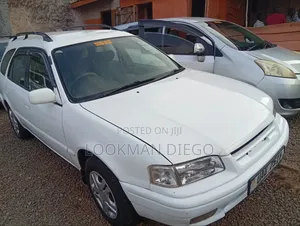 Toyota Carib 2000 White