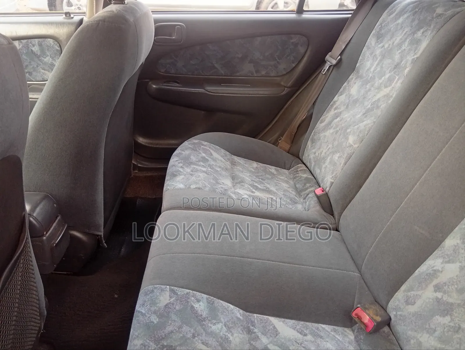 Toyota Carib 2000 White